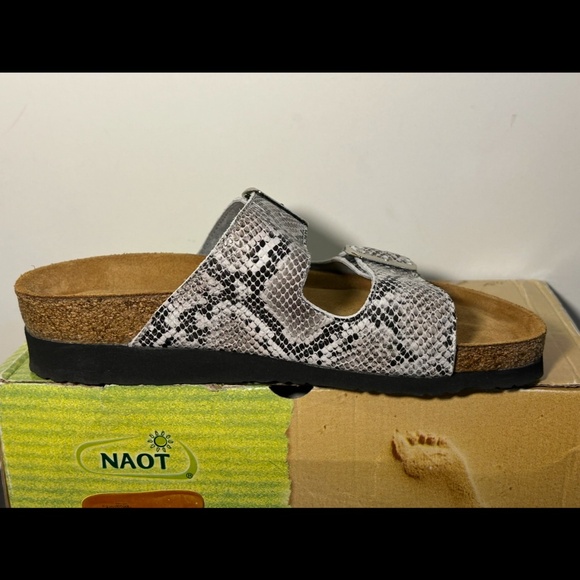 Naot Santa Barbara Cobra Snakeprint Sandals Grey/White Womans EU 38/US 7-7.5 - Picture 3 of 15